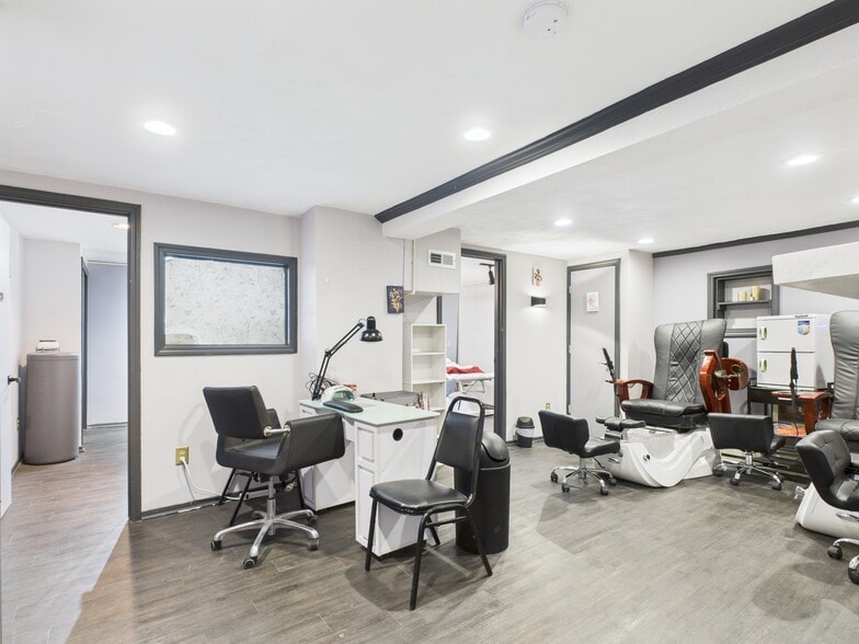 More Photos Of 329 E Dayton Dr, Fairborn Storefront Retail Office For Sale