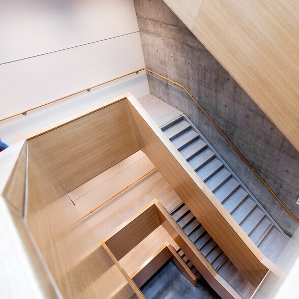 More Photos Of 5950 W Jefferson Blvd, Los Angeles Office For Lease