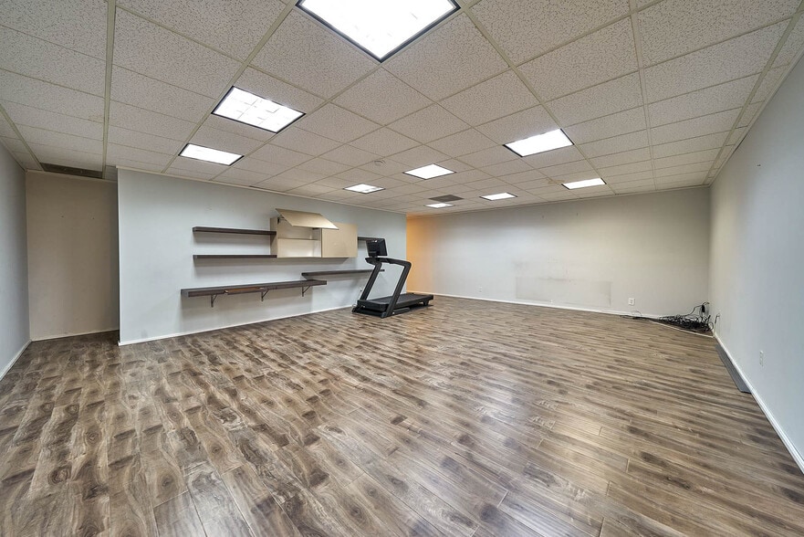 More Photos Of 519 E Washington Blvd, Los Angeles Warehouse For Lease