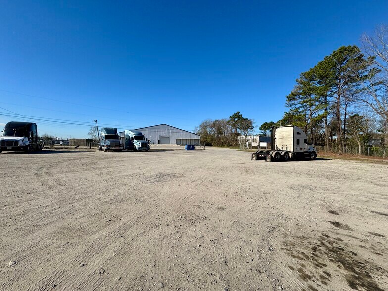 More Photos Of 6643 Jet Park Dr, North Charleston Land For Lease
