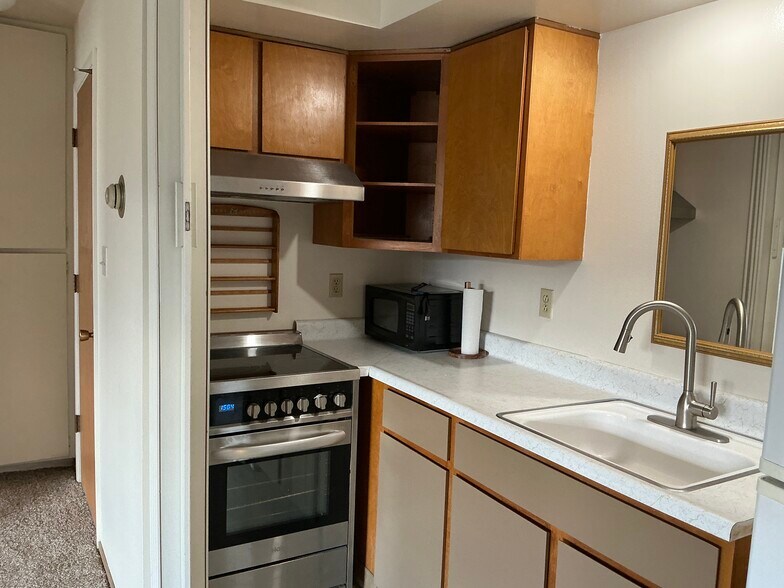 More Photos Of 621 Humboldt St, Reno Apartments For Sale