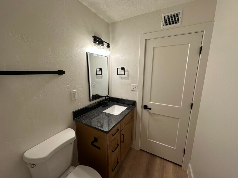 More Photos Of 355 E 700 S, St George Apartments For Sale