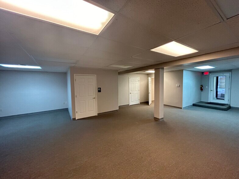 More Photos Of 455 E Grand River Ave, Brighton Unknown For Lease