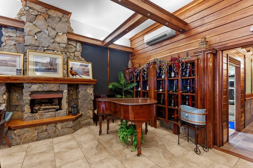 More Photos Of 226 Pamlico St, Belhaven Restaurant For Sale