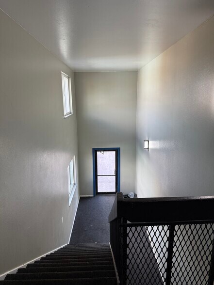 More Photos Of 107 University Dr, Colorado Springs Apartments For Sale