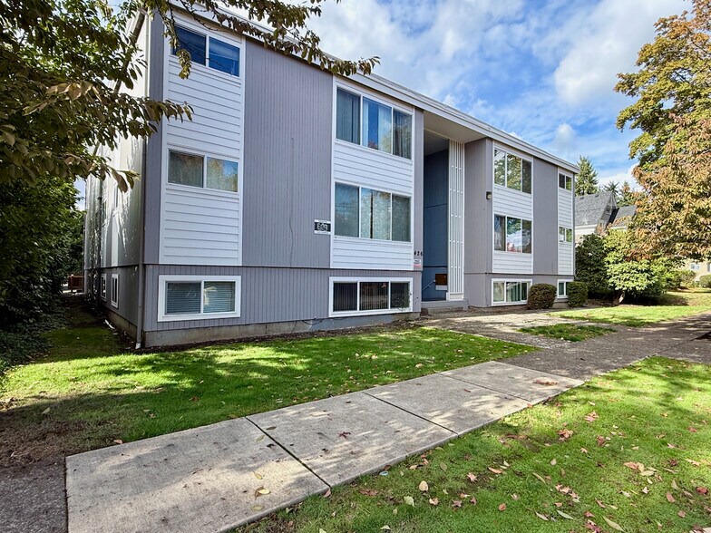 Primary Photo Of 426 NW 11th St, Corvallis Apartments For Sale