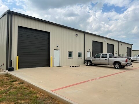 Primary Photo Of 4300 US Hwy 377, Aubrey Unknown For Lease