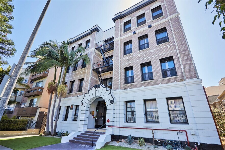 Primary Photo Of 425 S Detroit St, Los Angeles Apartments For Sale