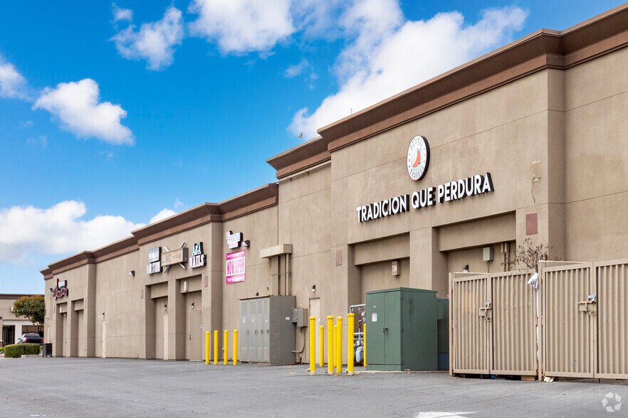 More Photos Of 3617-3751 W Shaw Ave, Fresno Unknown For Sale