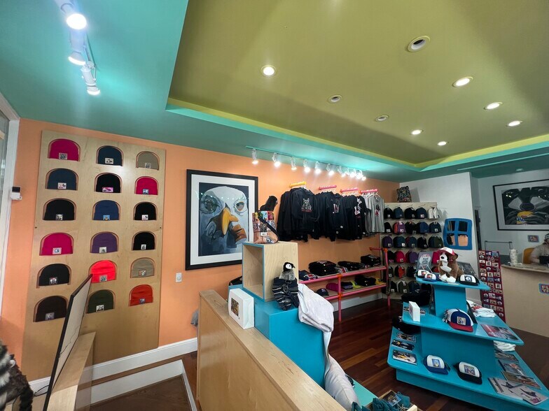 More Photos Of 149 North St, Boston Storefront Retail Residential For Lease