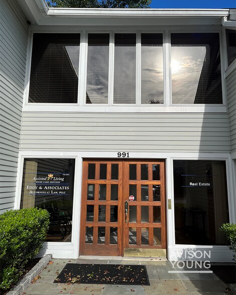 More Photos Of 991-995 Post Rd E, Westport Office For Lease