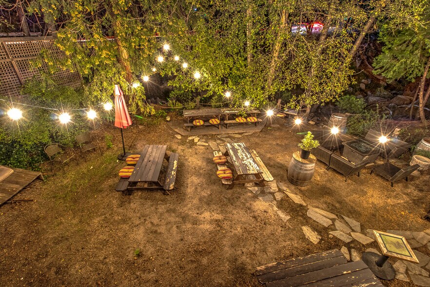 More Photos Of 54905 N Circle Dr, Idyllwild-Pine Cove Restaurant For Lease