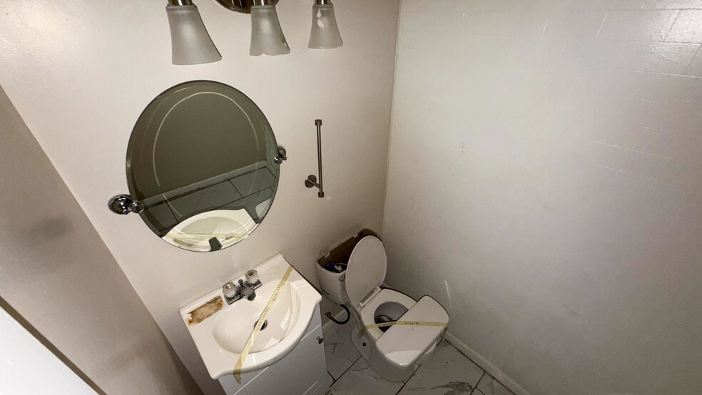 More Photos Of 24 E University Ave, Cincinnati Apartments For Sale
