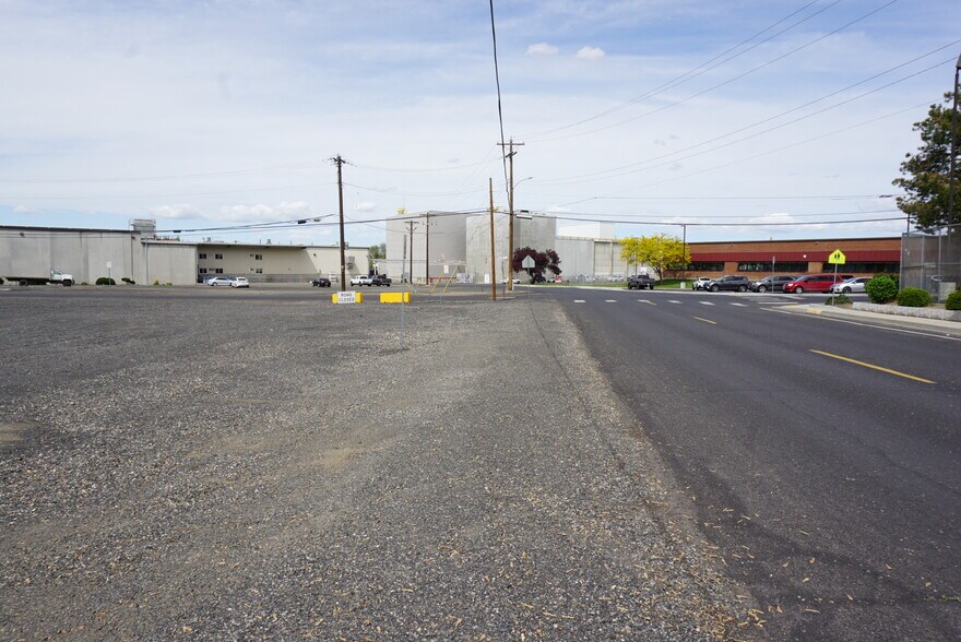 More Photos Of 725 Park ave, Prosser Land For Sale