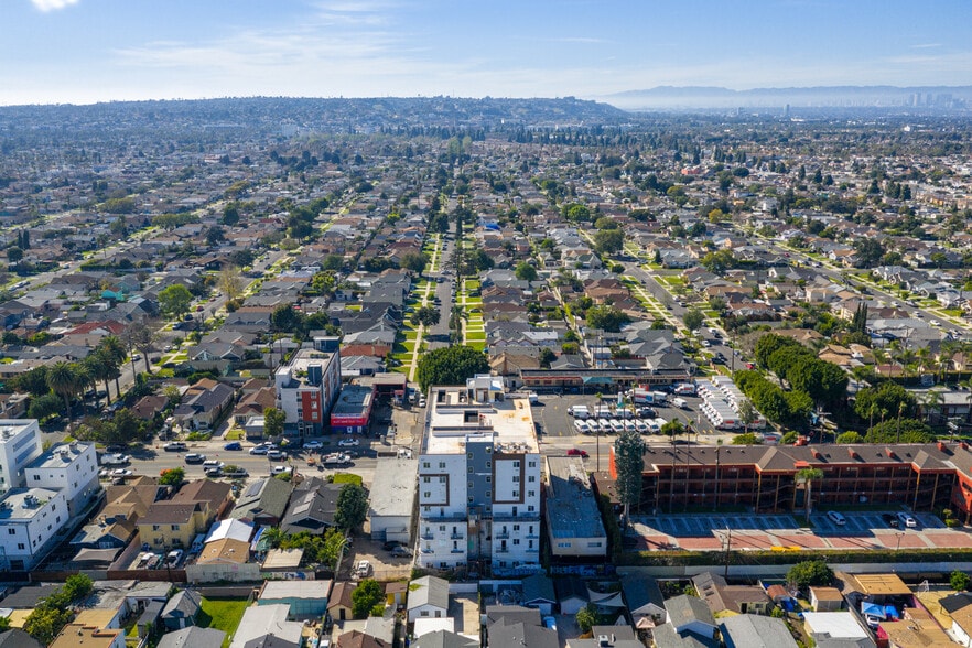 More Photos Of 4186 S Western Ave, Los Angeles Apartments For Sale