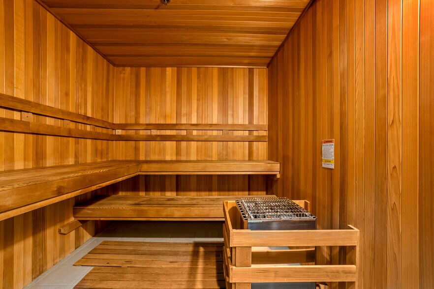 More Photos Of 400 17th St NW, Atlanta Apartments For Lease