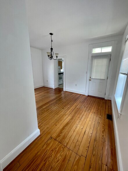 More Photos Of 506 E Liberty St, Charles Town Apartments For Sale