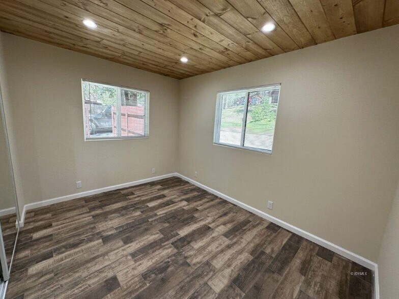 More Photos Of , Idyllwild-Pine Cove Multifamily For Sale