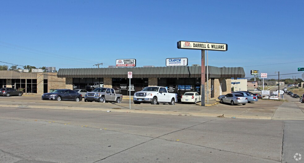 Primary Photo Of 5144-5146 Trail Lake Dr, Fort Worth Office For Sale