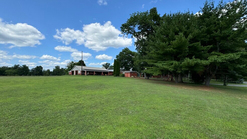 More Photos Of 104 Bady Ln, Wind Gap Lodge Meeting Hall For Sale