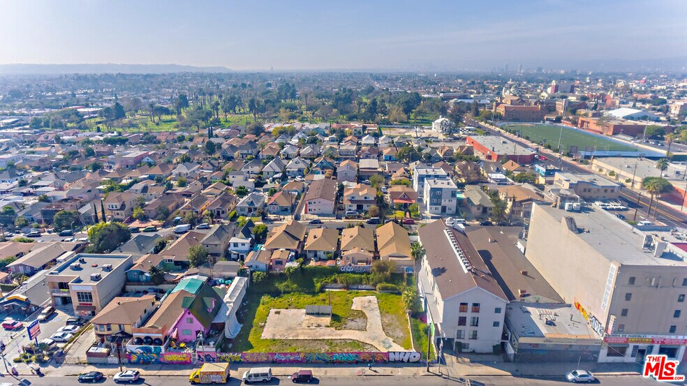 More Photos Of 1637 S Vermont Ave, Los Angeles Land For Sale