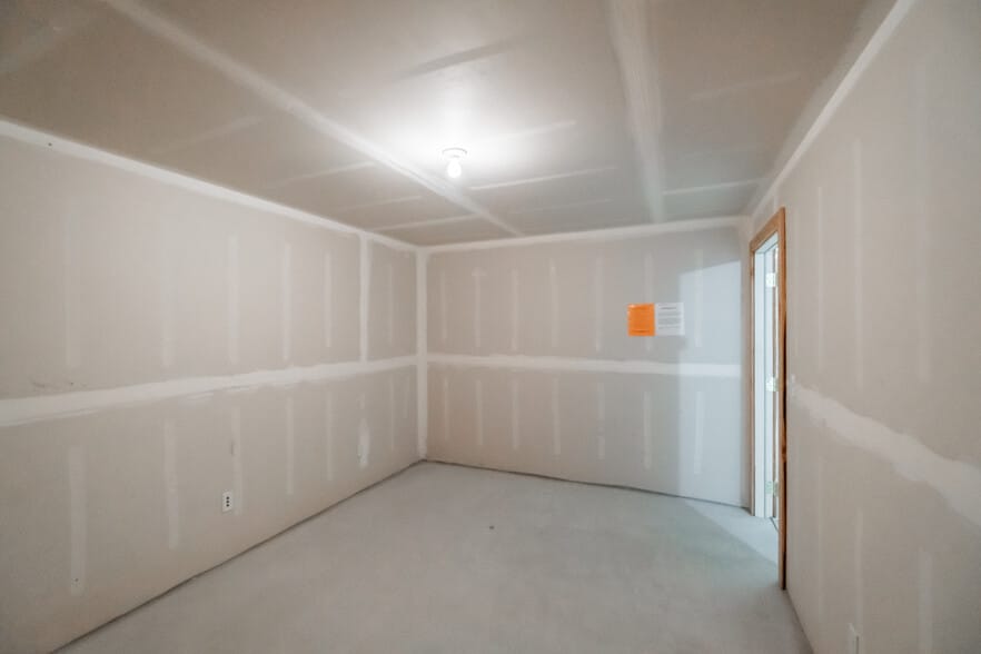 More Photos Of 33845 E 99 Hwy, Tangent Self Storage For Sale