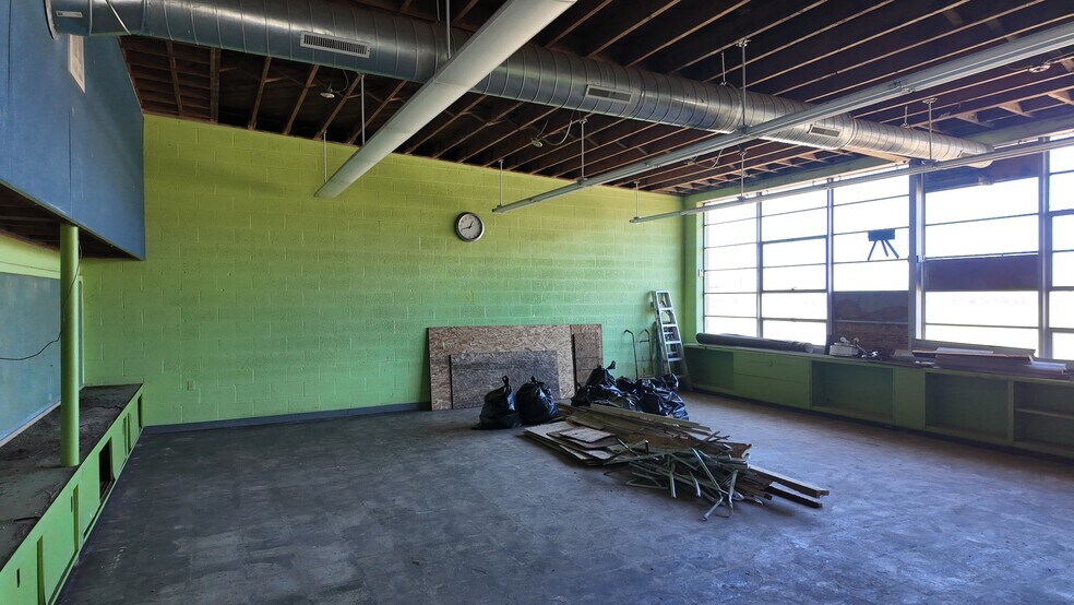 More Photos Of 11700 E Pleasant Lake Rd, Manchester Office For Lease