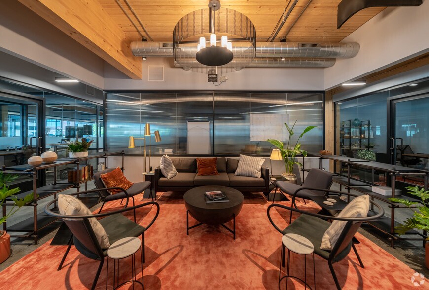 More Photos Of 323 Washington Ave N, Minneapolis Coworking Space