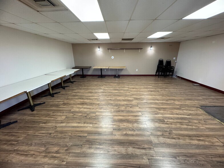 More Photos Of 7216 S Highway 92, Hereford Specialty For Sale