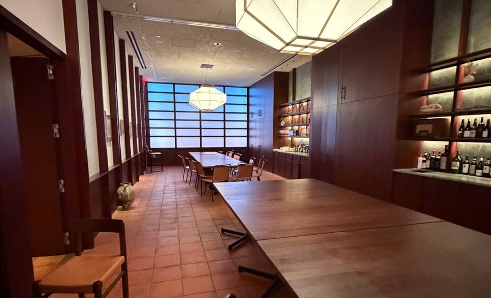 More Photos Of 360 Park Ave S, New York Office For Lease