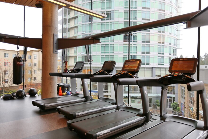 More Photos Of 989 112th Ave NE, Bellevue Apartments For Lease