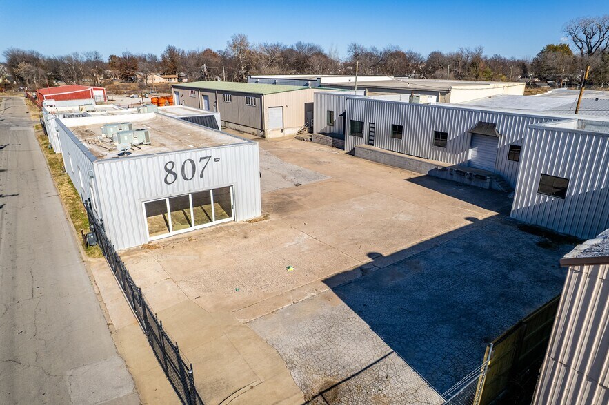 Primary Photo Of 807 S Xanthus Ave, Tulsa Warehouse For Sale