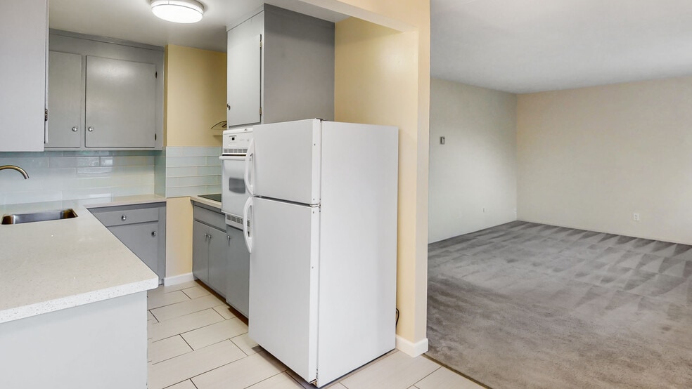 More Photos Of 98 Dutton Ave, San Leandro Apartments For Sale