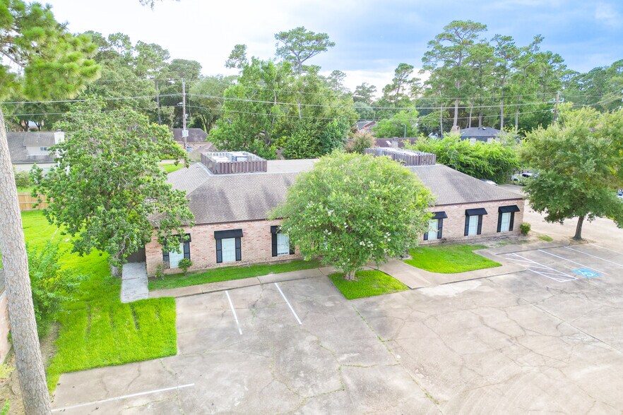 More Photos Of 14721 Pebble Bend Dr, Houston Medical For Lease
