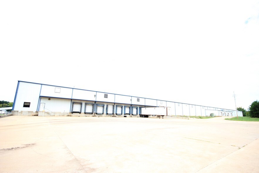 More Photos Of 2938 Brown Rd, Marshall Warehouse For Sale