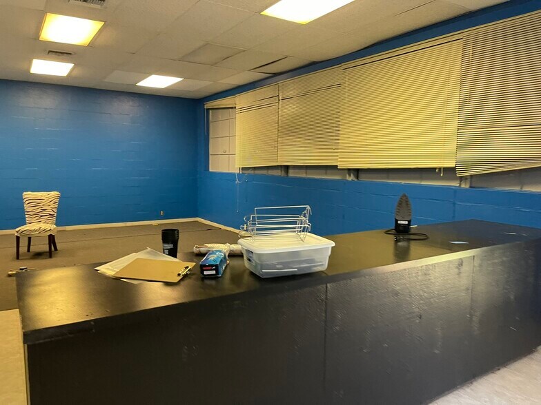 More Photos Of 6301 Choctaw Dr, Baton Rouge Warehouse For Sale