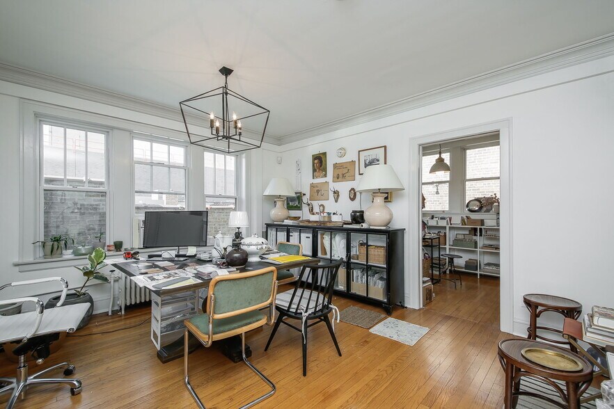 More Photos Of 440 N Main St, Glen Ellyn Storefront Retail Residential For Sale