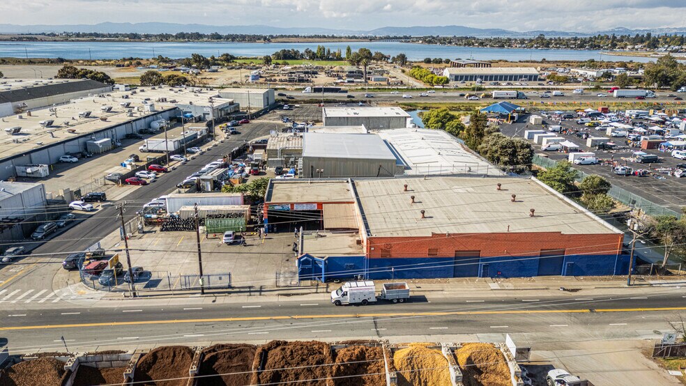 More Photos Of 5901 Coliseum Way, Oakland Auto Repair For Sale