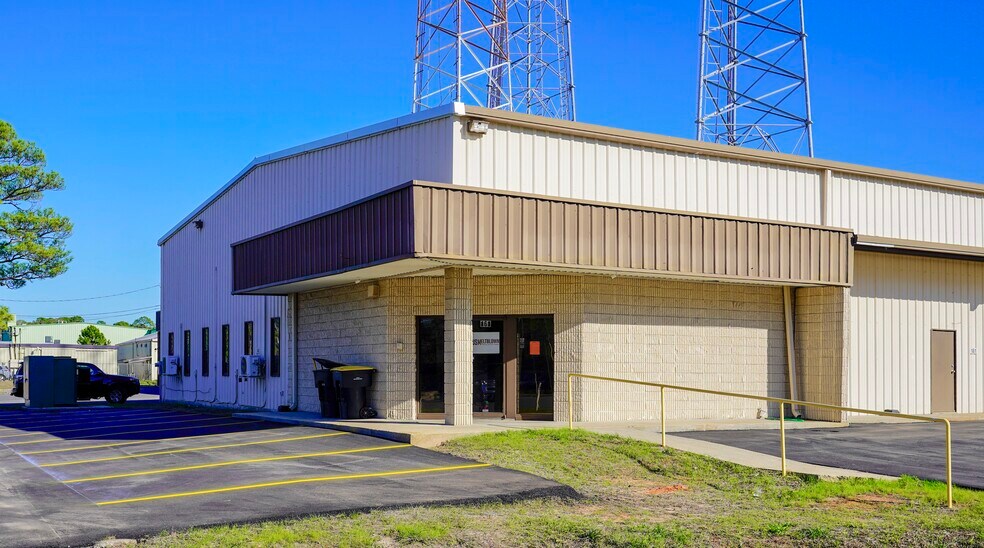 Primary Photo Of 161 Hill Ave, Fort Walton Beach Warehouse For Lease