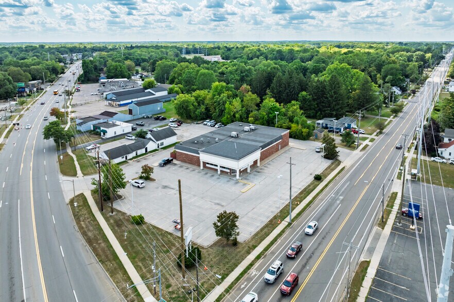 More Photos Of 5118 S Martin Luther King Jr Blvd, Lansing Drugstore For Sale