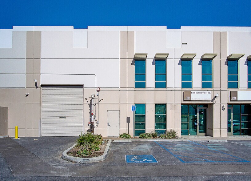 More Photos Of 7109 Telegraph Rd, Montebello Warehouse For Sale