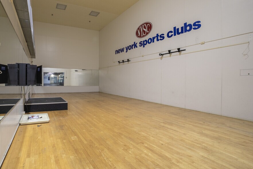 More Photos Of 450 State Route 34, Matawan Light Distribution For Lease