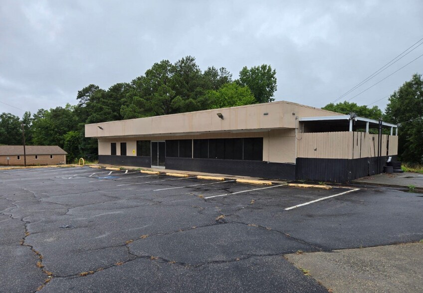 More Photos Of 1522 W Wall St, Wadesboro Freestanding For Sale