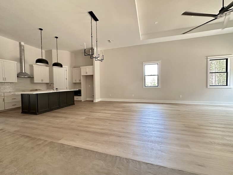 More Photos Of 7401 Sherrills Ford Rd, Sherrills Ford Specialty For Sale