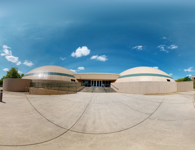 More Photos Of 3000 Wakefield Crossing Dr, Raleigh Movie Radio TVStudio For Sale