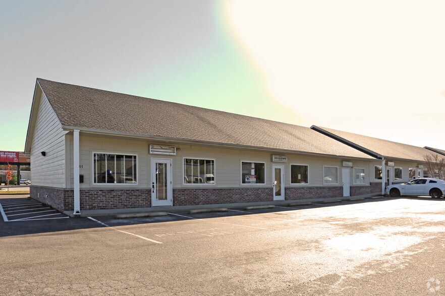 More Photos Of 1990 Louisville Rd, Bowling Green Office For Lease