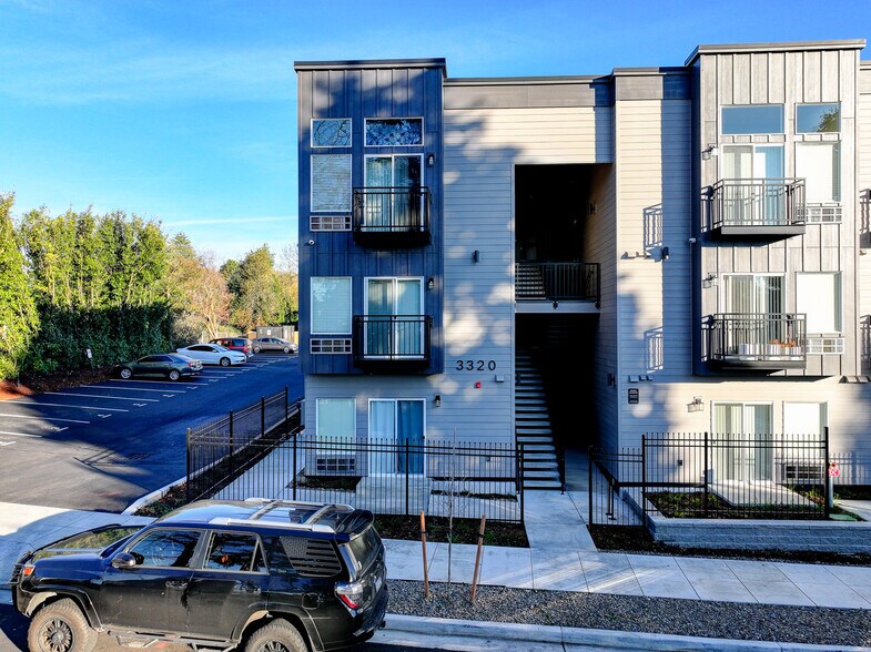 More Photos Of 3254 SE 90th Pl, Portland Apartments For Sale