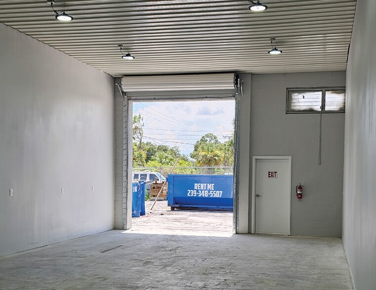 More Photos Of 5619 8th St W, Lehigh Acres Warehouse For Lease