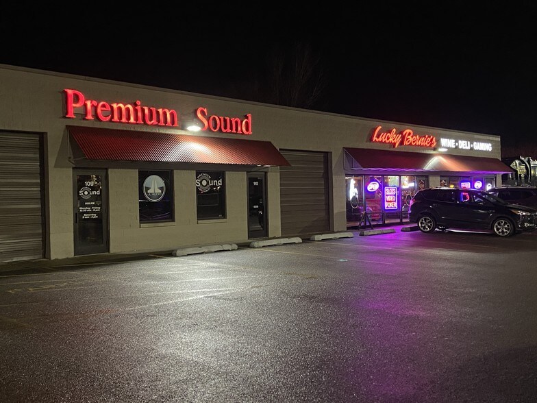 More Photos Of 420 E Il Route 173, Antioch General Retail For Lease