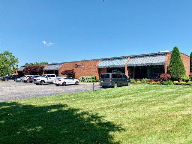 Primary Photo Of 761 Koehler Ave, Ronkonkoma Office For Lease